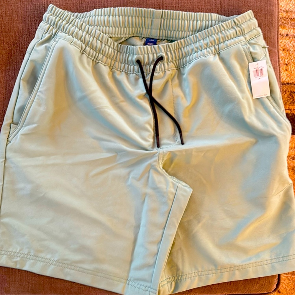 Men’s swim trunks